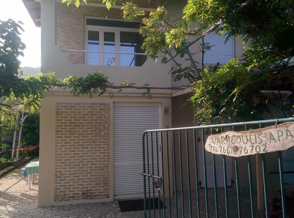Varagoulis Giannis & Lenas Apartments Paramónasz Kültér fotó